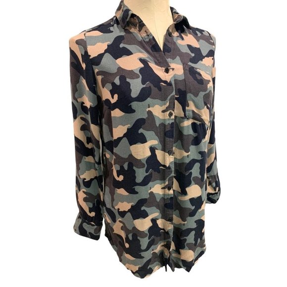 Small Divided by H&M Women's Casual Camo Button Up Shirt Blouse - Picture 1 of 9